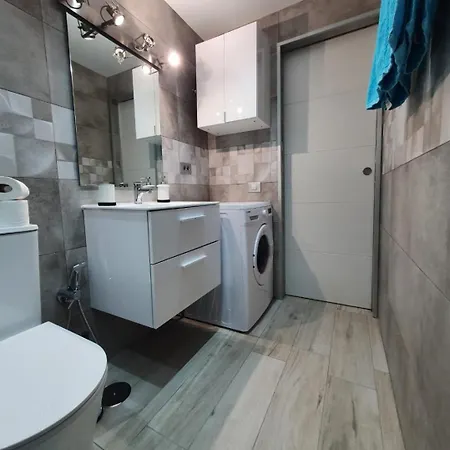 Surycan, Beautiful In Apartmán